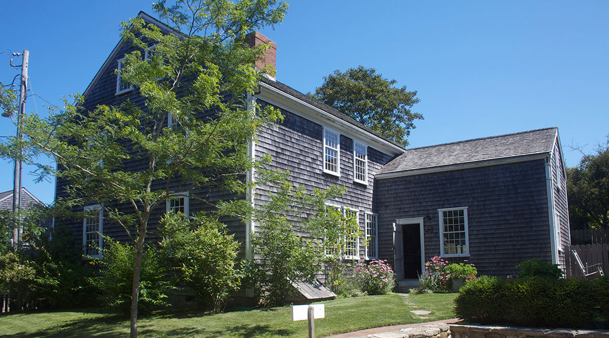 1800 House